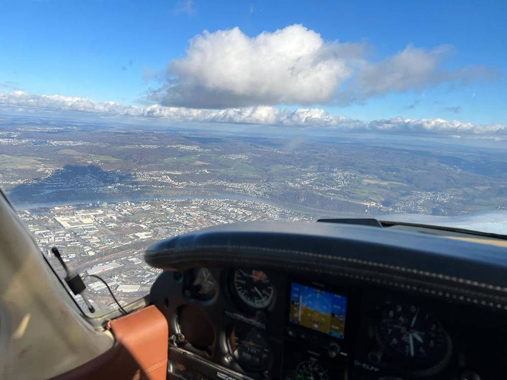 Flugzeug selber fliegen – Pilot für einen Tag - Cockpit