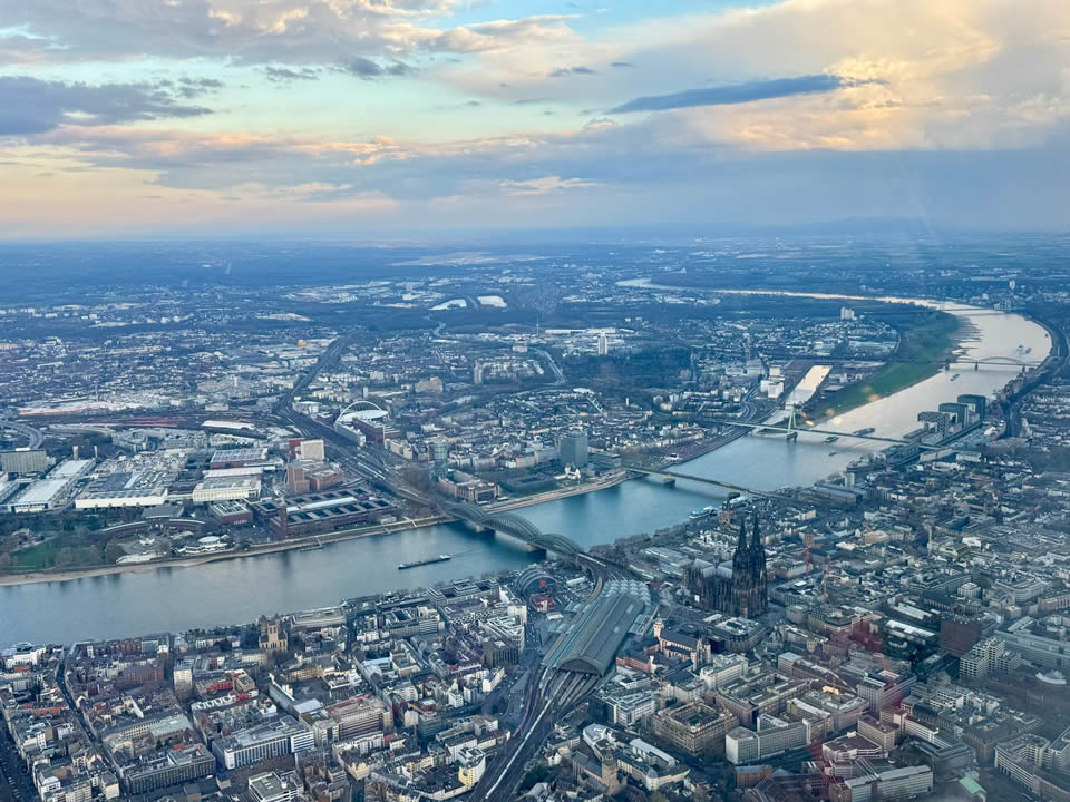 Rundflüge NRW – ACC Flugevent – Köln mit Dom von oben