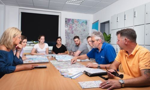 BZF 1 Sprechfunkzeugnis – Teilnehmer und Ausbilder Flugvorbereitung mit Kartenmaterial
